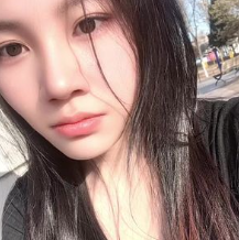 网红花花呀喝多了直播走光原版视频