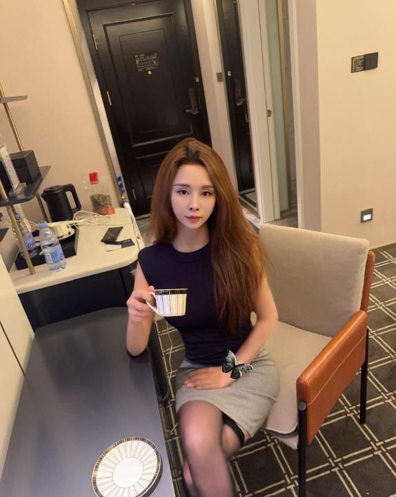 美腿御姐coco