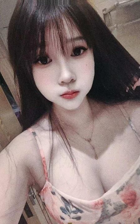 舌吻小妖精