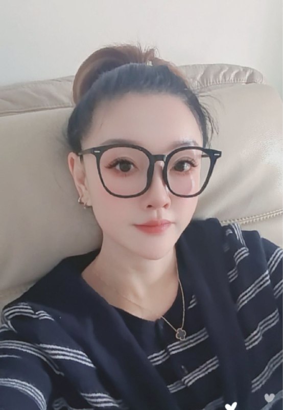 清爽靓女