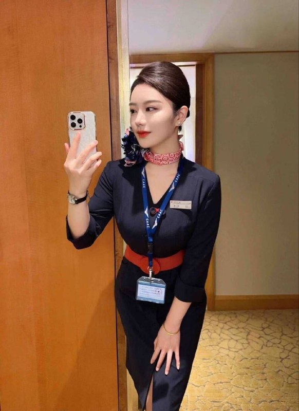 东航空姐